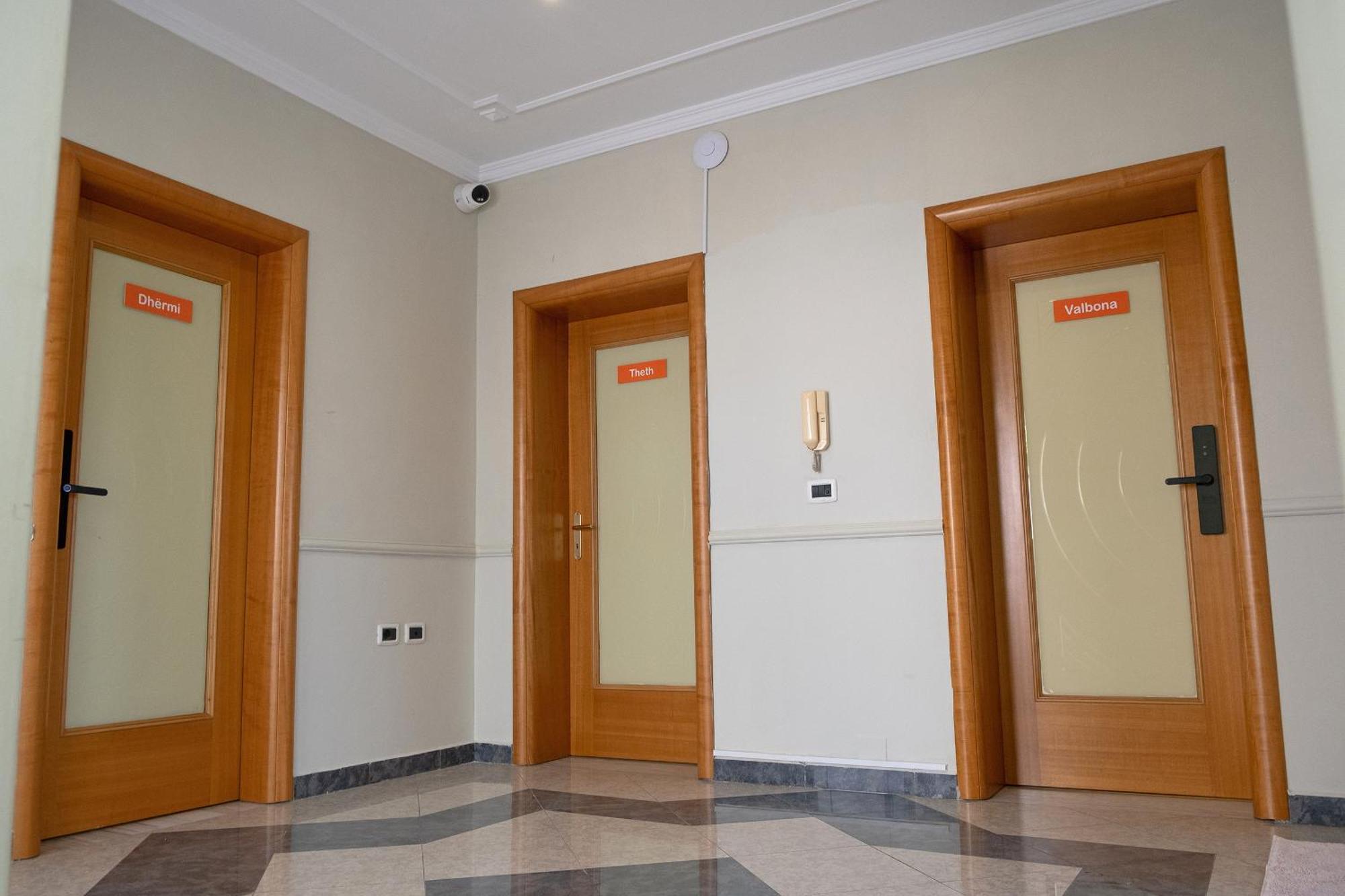 Mandarine Hostel Tirana Exteriér fotografie