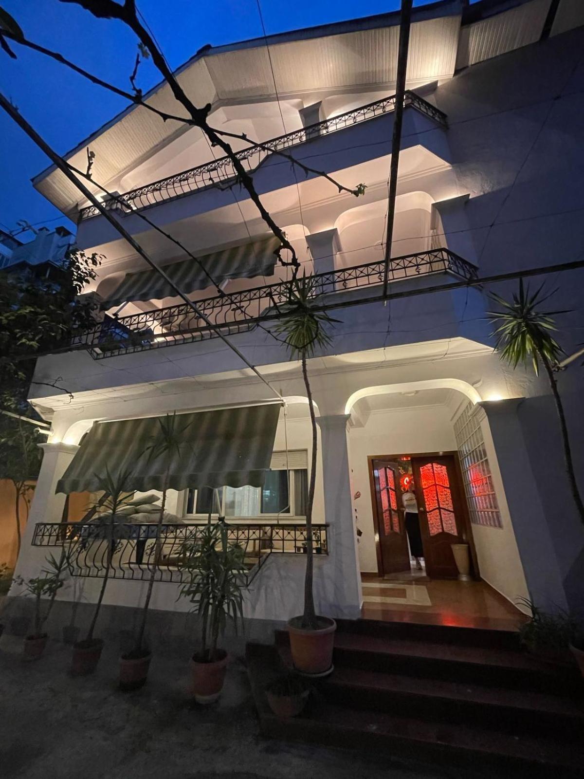 Mandarine Hostel Tirana Exteriér fotografie