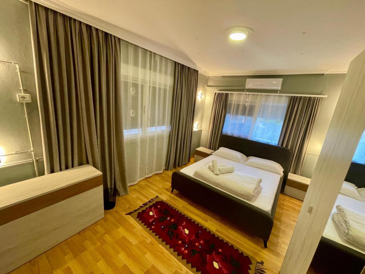 Mandarine Hostel Tirana Exteriér fotografie