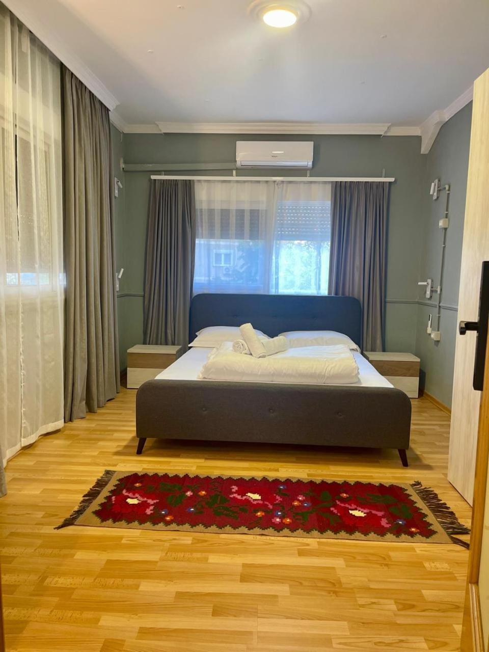 Mandarine Hostel Tirana Exteriér fotografie