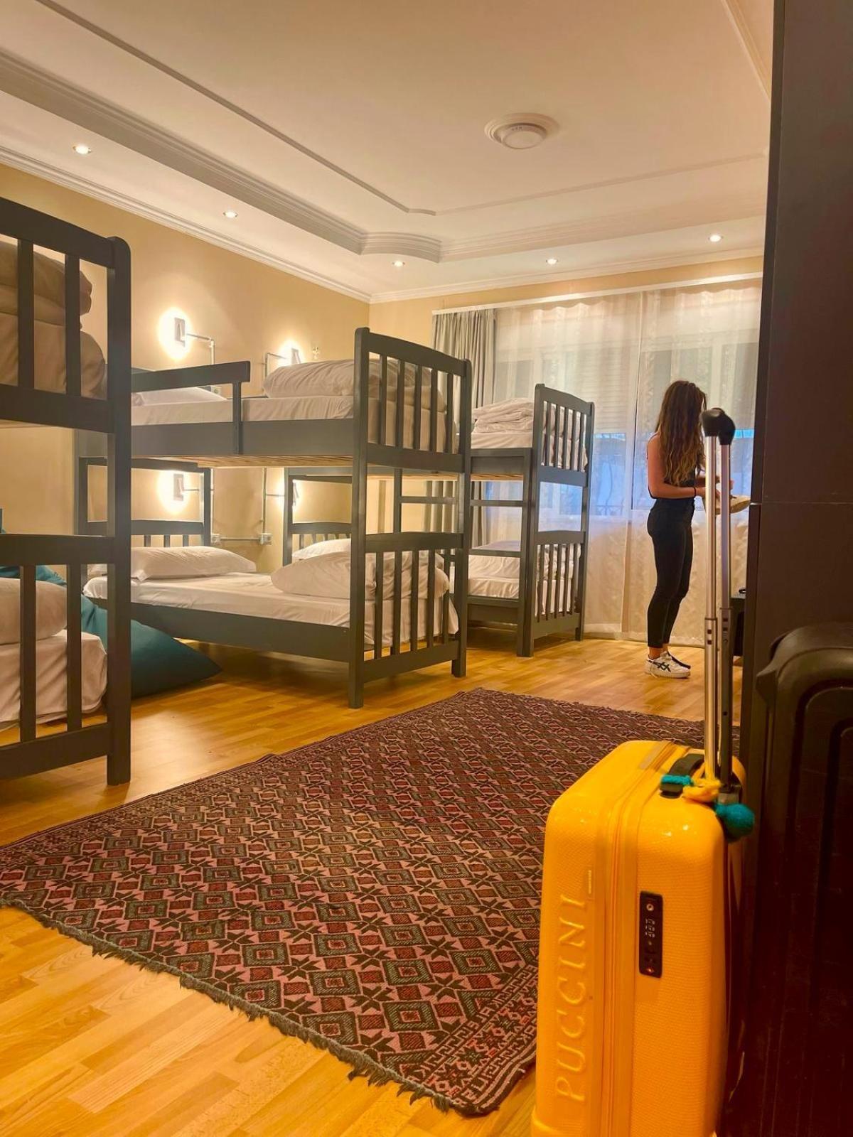 Mandarine Hostel Tirana Exteriér fotografie